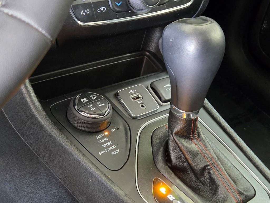 2022 JEEP CHEROKEE - Image 27