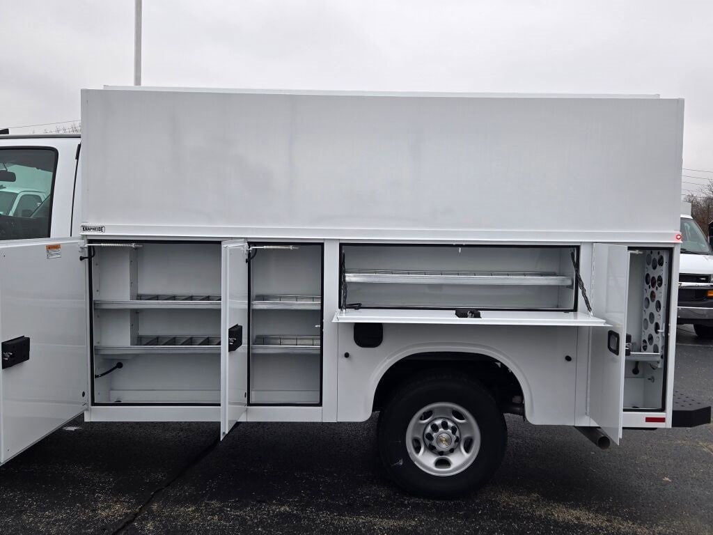 2025 CHEVROLET EXPRESS - Image 14