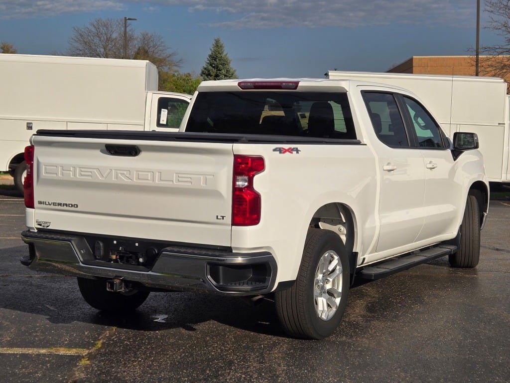 2023 Chevrolet Silverado 1500 LT - Photo 10