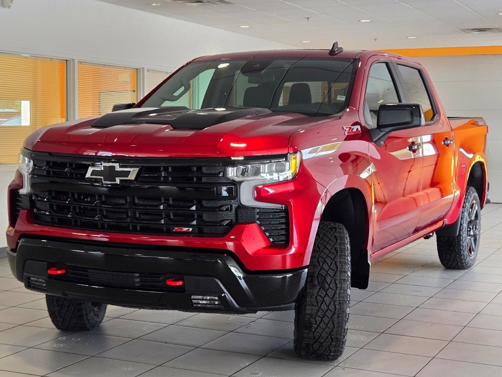 2026 Chevrolet Silverado 1500 LT Trail Boss photo 2