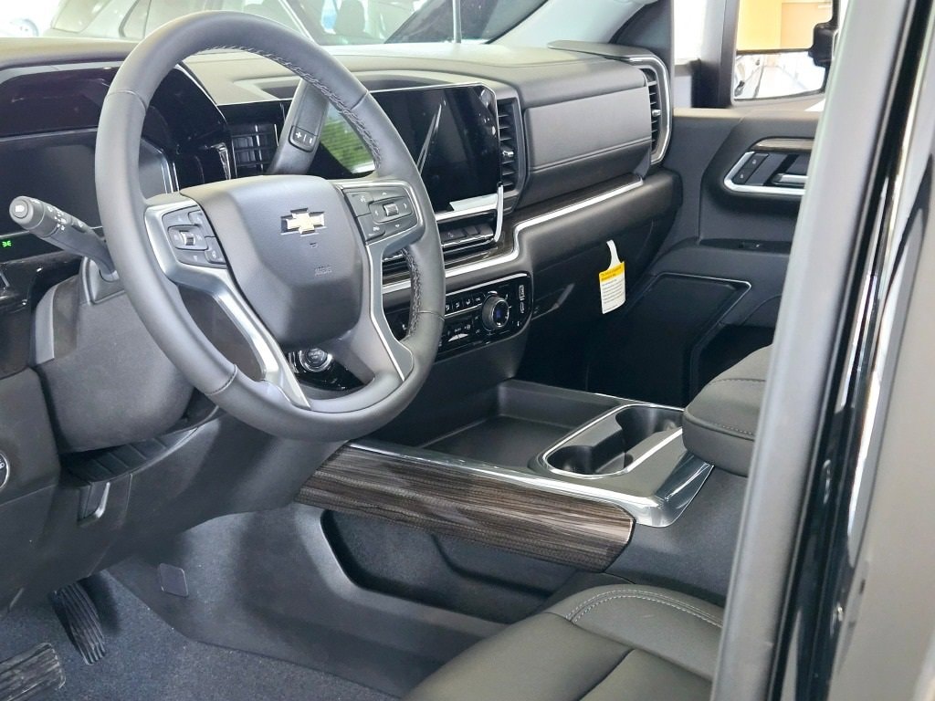 2025 CHEVROLET SILVERADO HD - Image 22