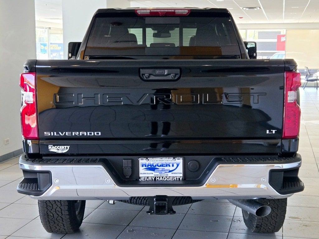 2025 CHEVROLET SILVERADO HD - Image 11