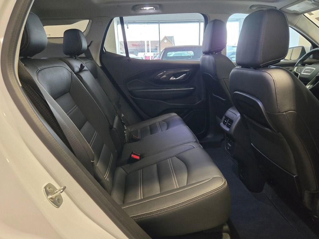 2024 GMC Terrain Denali - Photo 10