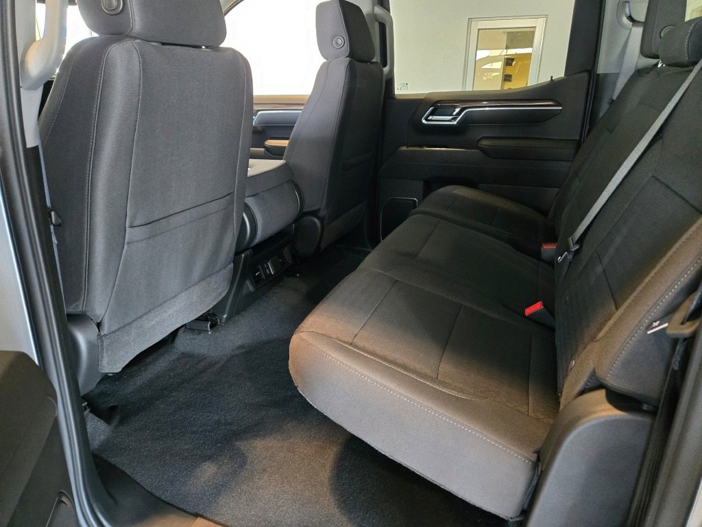 2026 CHEVROLET SILVERADO - Image 14