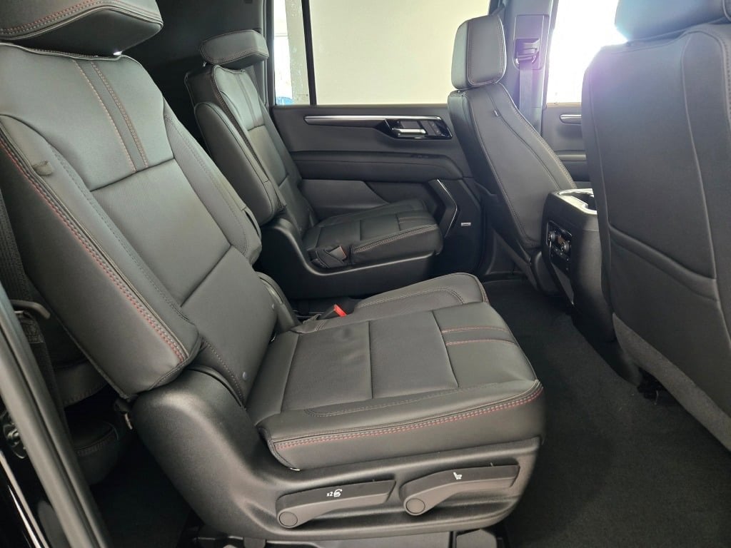 2026 CHEVROLET SUBURBAN - Image 9