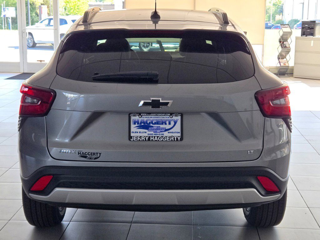 2026 Chevrolet Trax LT - Photo 10
