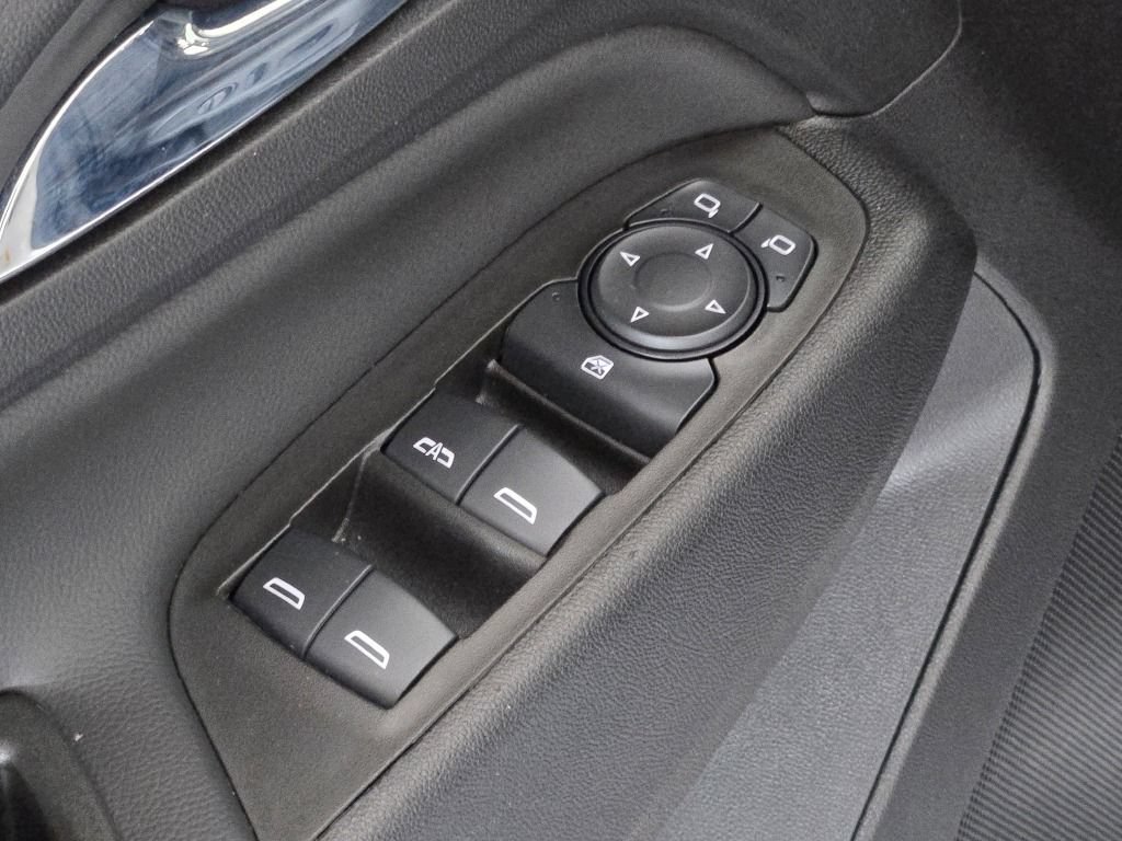 2024 Chevrolet Equinox LT - Photo 20