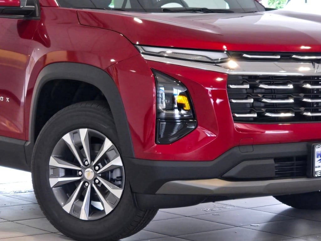 New 2027 Chevrolet Equinox FWD LT SUV