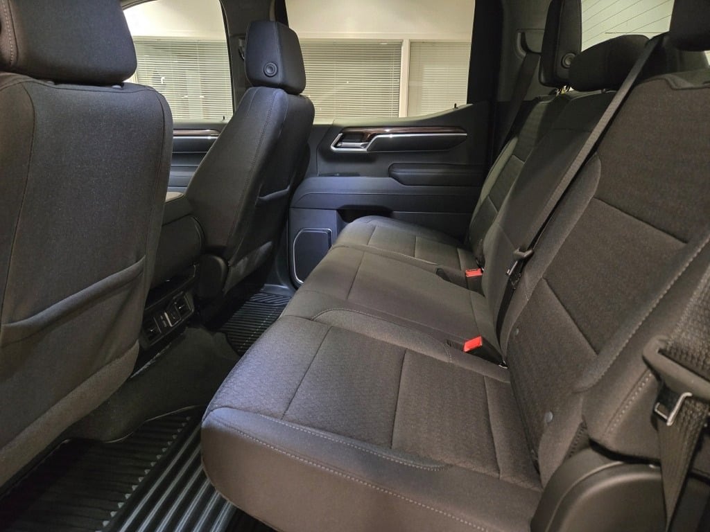 2026 CHEVROLET SILVERADO - Image 14