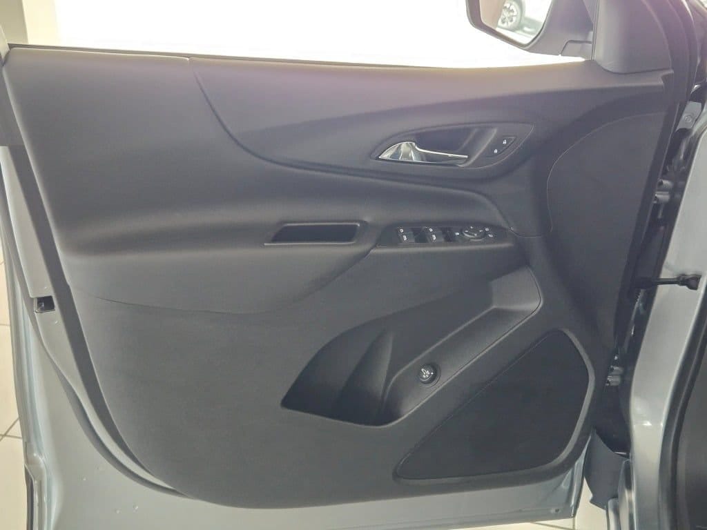 2023 Chevrolet Equinox LT - Photo 20
