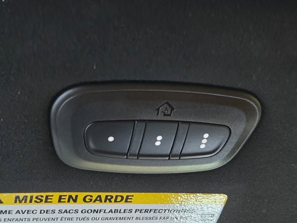 2021 CHRYSLER PACIFICA - Image 33