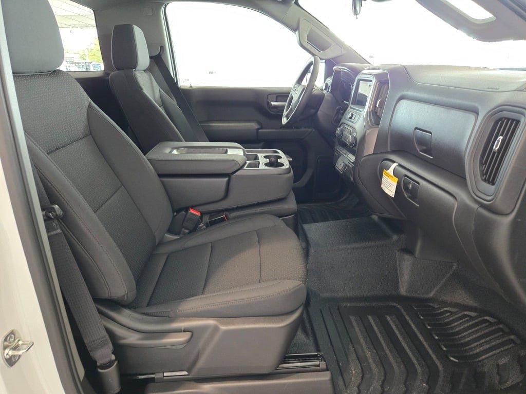 2026 CHEVROLET SILVERADO - Image 5