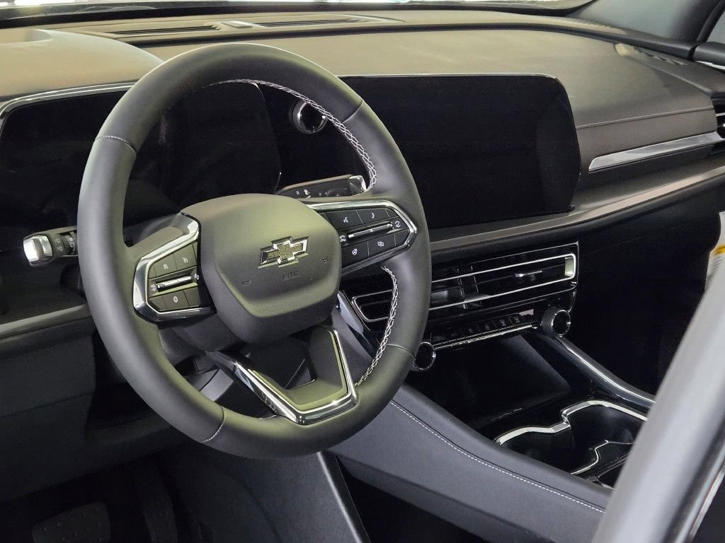 2027 Chevrolet Traverse LT - Photo 25
