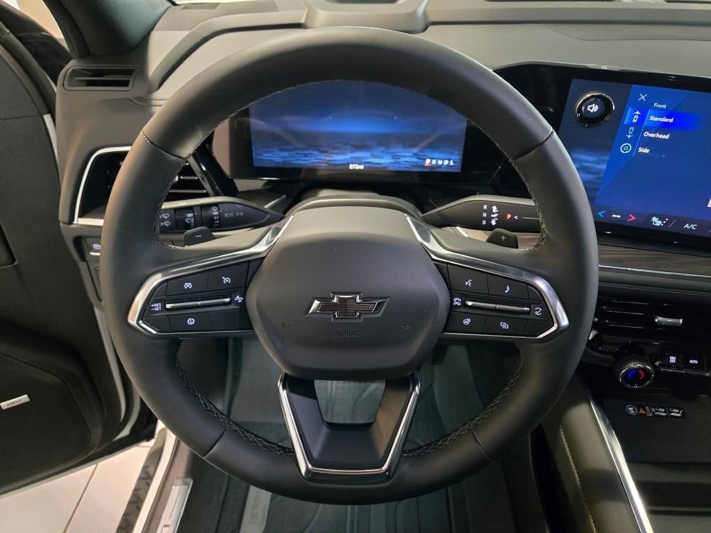 2026 Chevrolet Suburban Z71 - Photo 32