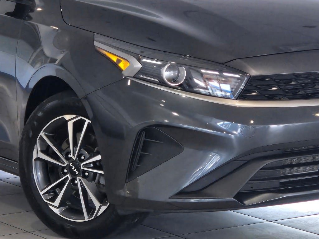 Used 2024 Kia Forte LXS with VIN 3KPF24AD3RE749893 for sale in Glen Ellyn, IL