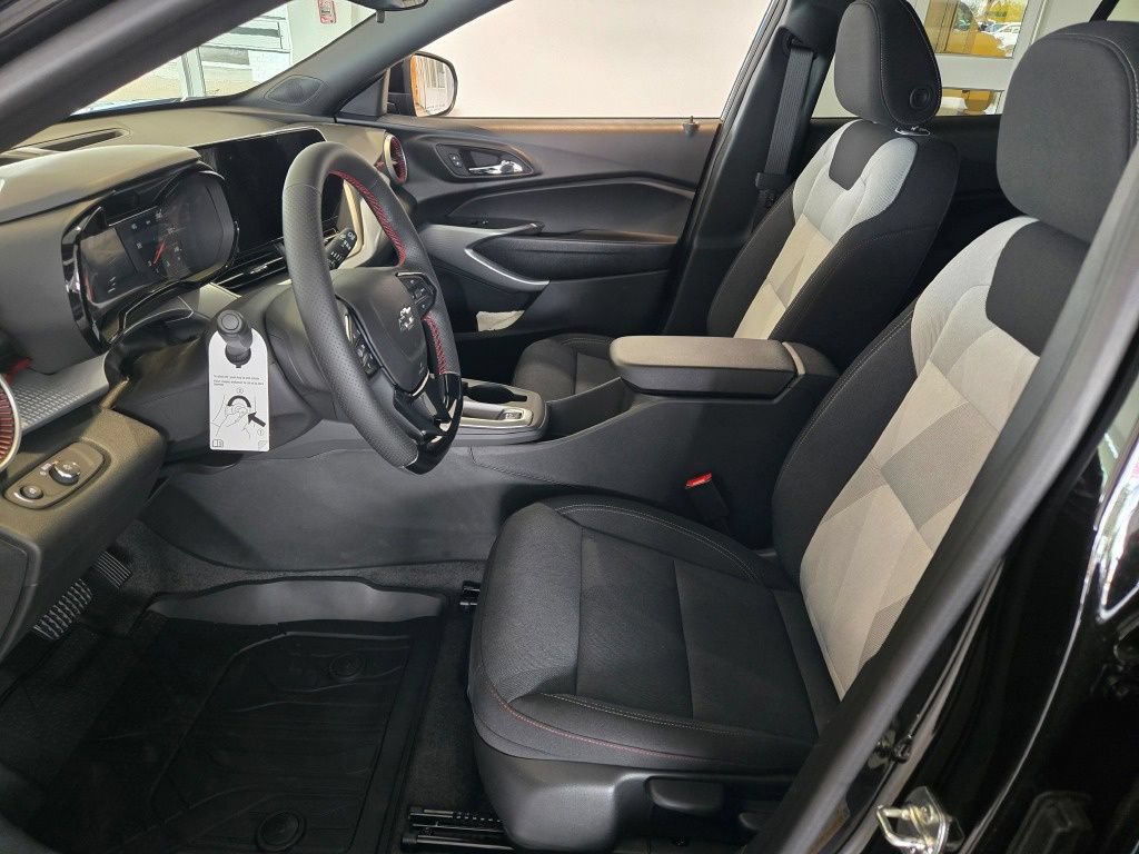 2026 Chevrolet Trax RS - Photo 19