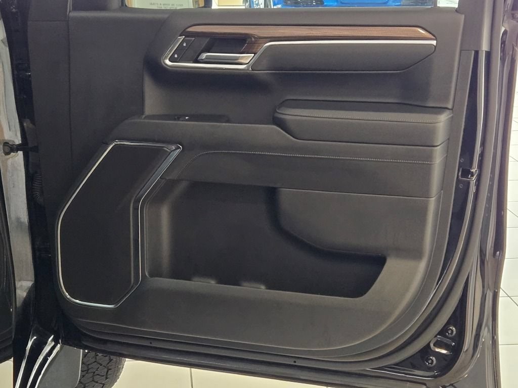 2024 Chevrolet Silverado 1500 RST - Photo 5