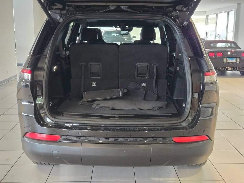 2023 Jeep Grand Cherokee L Altitude - Photo 13