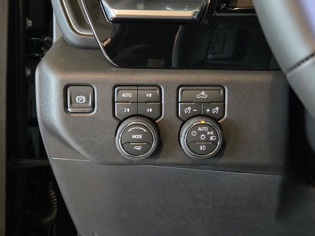 2026 CHEVROLET SILVERADO - Image 30