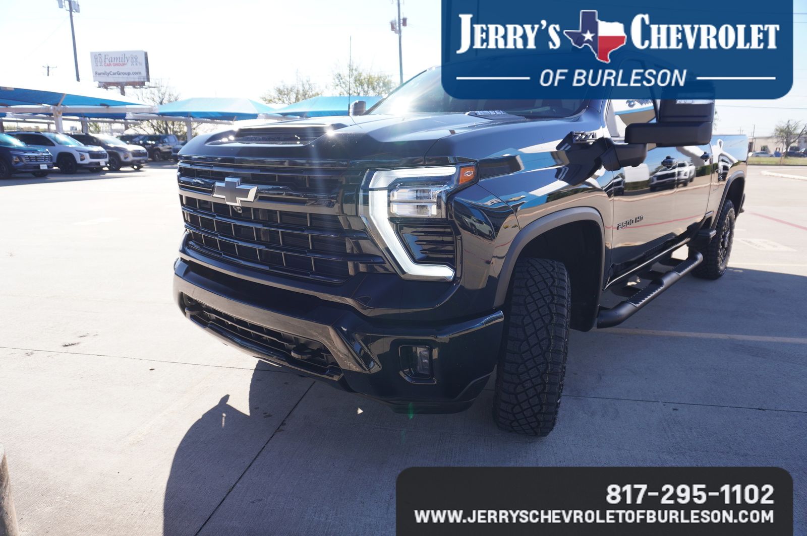 2024 Chevrolet Silverado 2500HD LT photo 2