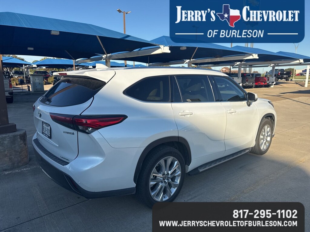 Used 2022 Toyota Highlander Hybrid Limited SUV