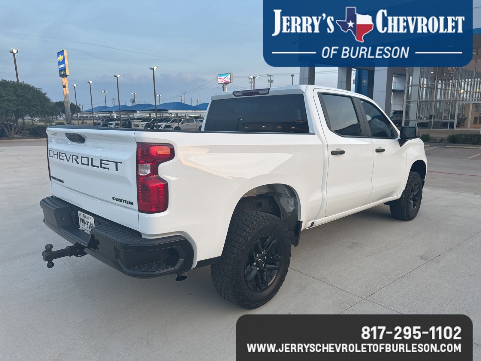 2023 Chevrolet Silverado 1500 Custom Trail Boss photo 3