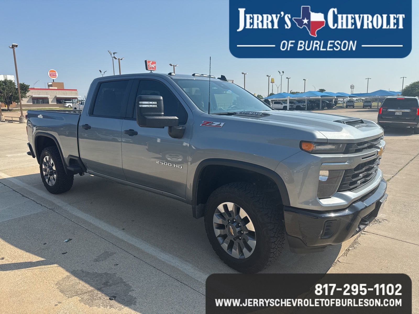 2024 Chevrolet Silverado 2500HD Custom photo 2