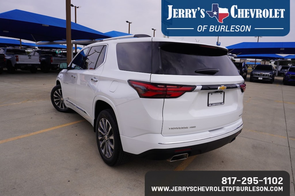 Used 2023 Chevrolet Traverse Premier SUV