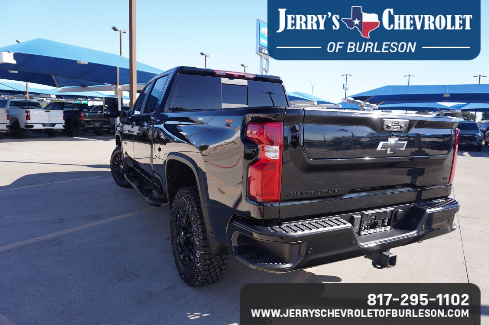 2024 Chevrolet Silverado 2500HD LT photo 3