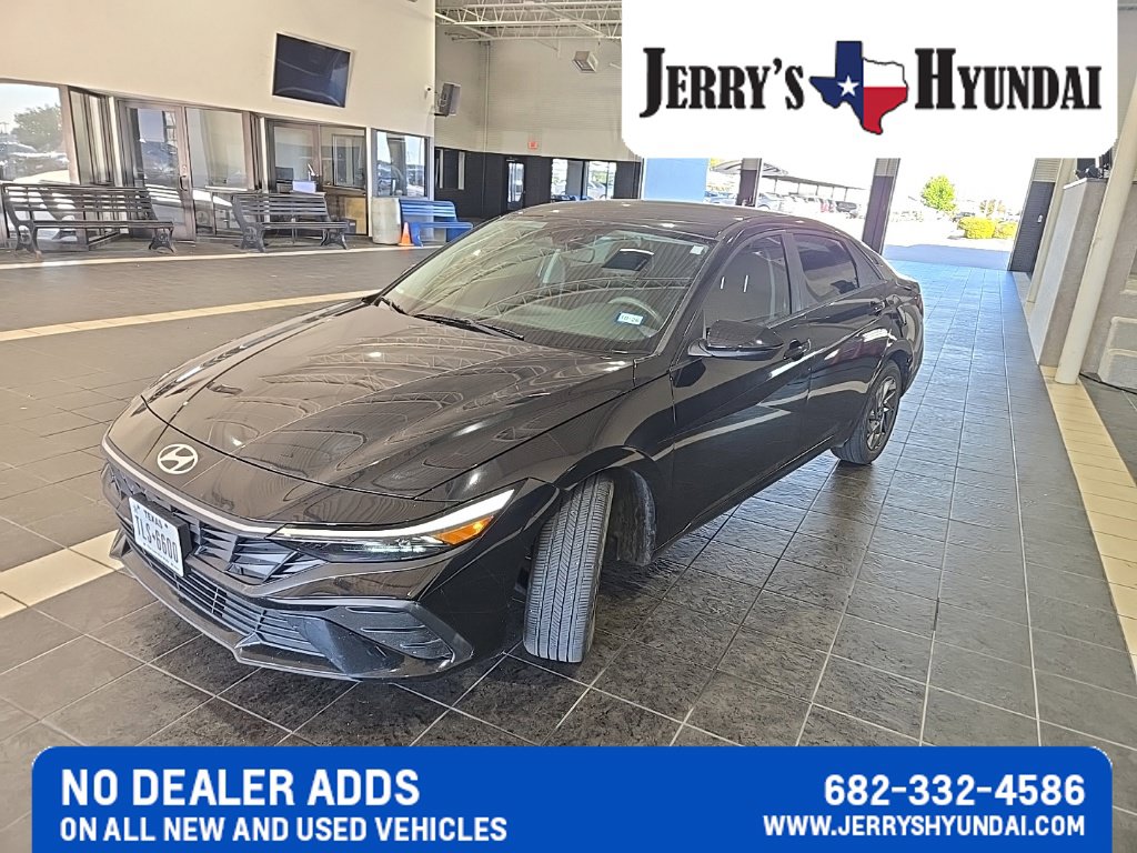 Used 2024 Hyundai Elantra Sedan