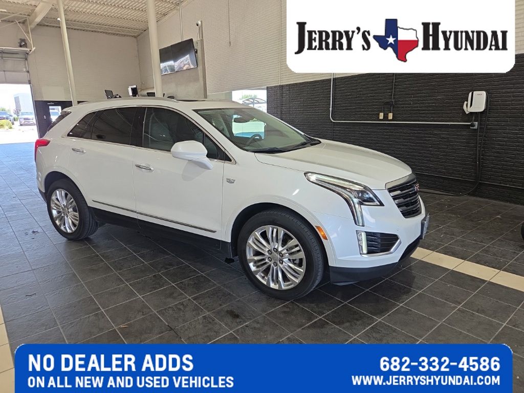 Used 2017 Cadillac XT5 Premium Luxury with VIN 1GYKNCRS8HZ108089 for sale in Hudson Oaks, TX