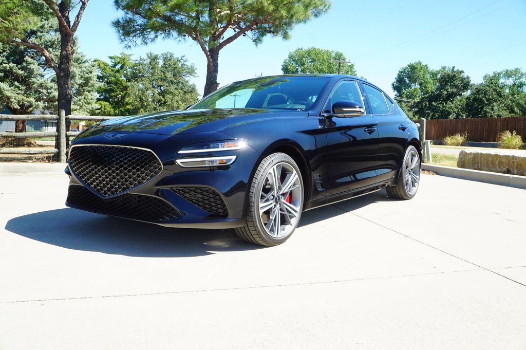 2025 Genesis G70 Base's photo