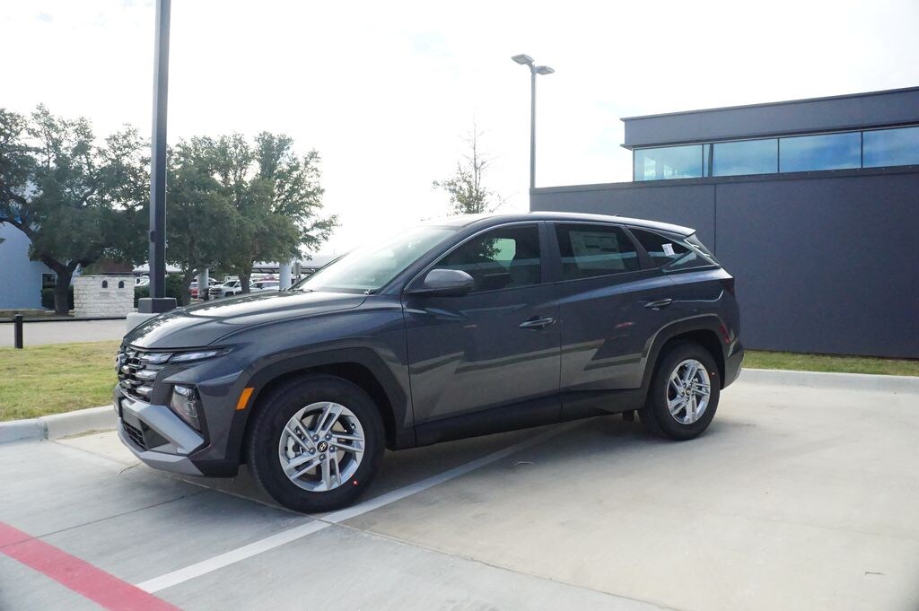 Used 2026 Hyundai Tucson SE SUV