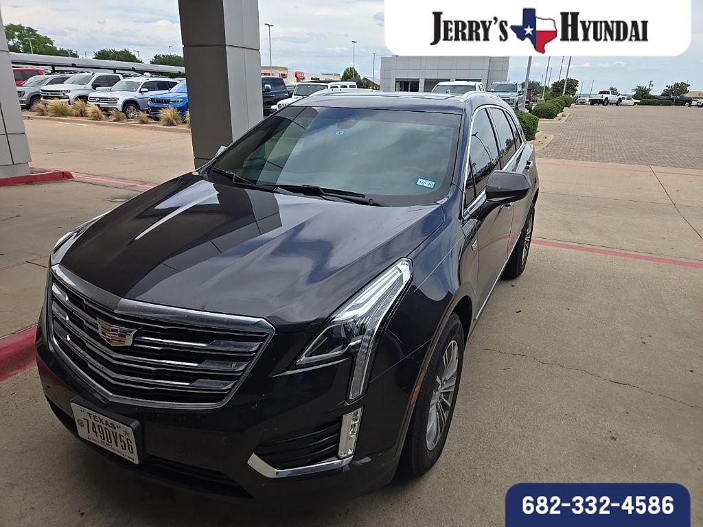 2017 Cadillac XT5's photo