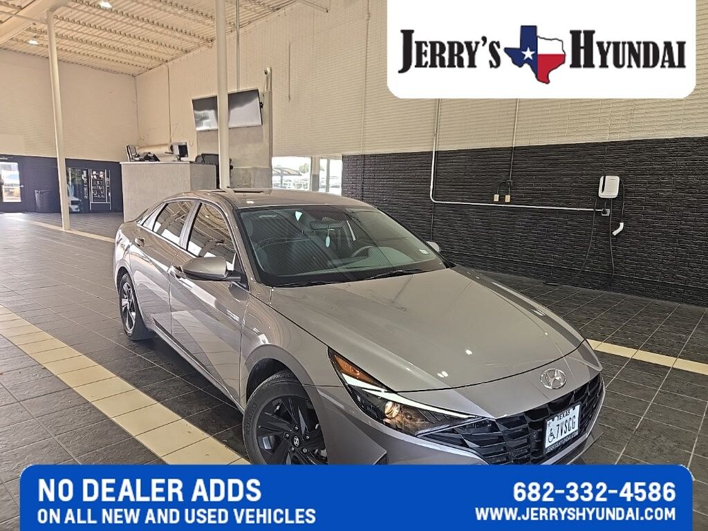 Used 2023 Hyundai Elantra Sedan