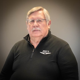 Staff member Mike Stephens from 585fb1017c06