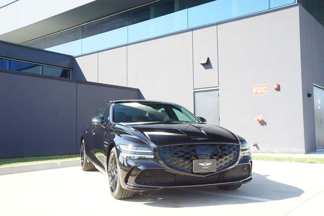 2026 GENESIS G80 Prestige Black's photo