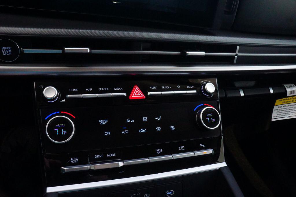 2026 Hyundai Santa Fe SE - Photo 13