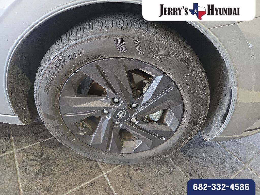 Used 2022 Hyundai Elantra SEL Sedan
