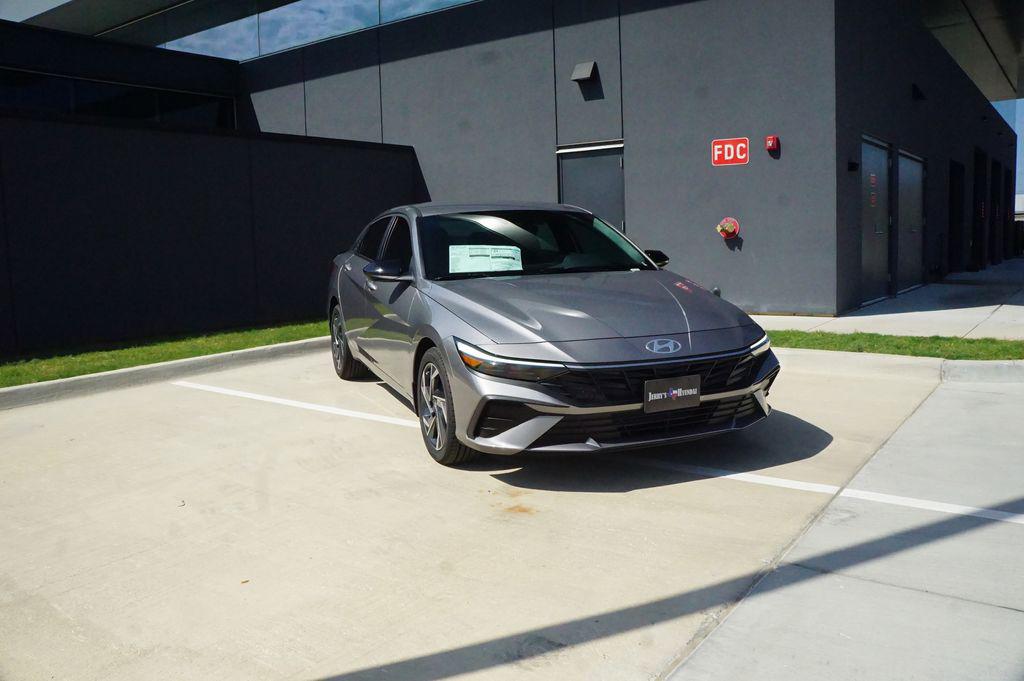 2025 Hyundai Elantra SEL