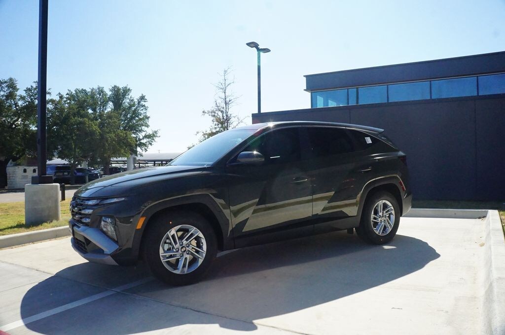 Used 2026 Hyundai Tucson SE SUV