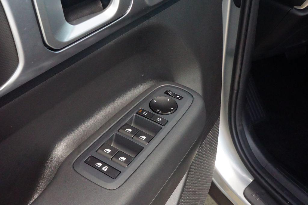 2026 Hyundai Santa Fe SE - Photo 16