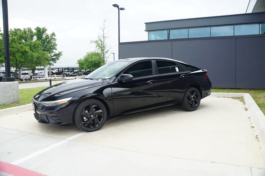 New 2026 Hyundai Elantra SEL Sport Sedan