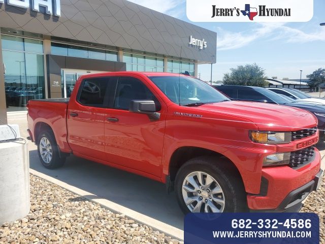 2022 Chevrolet Silverado 1500 Custom photo 2