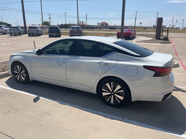 Used 2022 Nissan Altima SL with VIN 1N4BL4EV6NN409213 for sale in Weatherford, TX