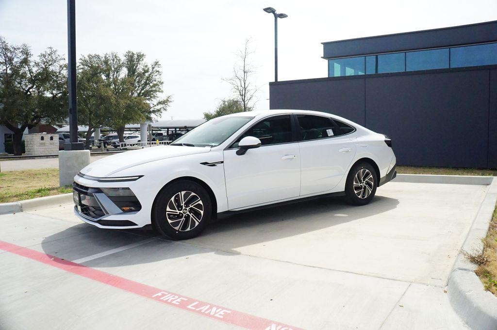 New 2026 Hyundai Sonata Hybrid Blue Sedan