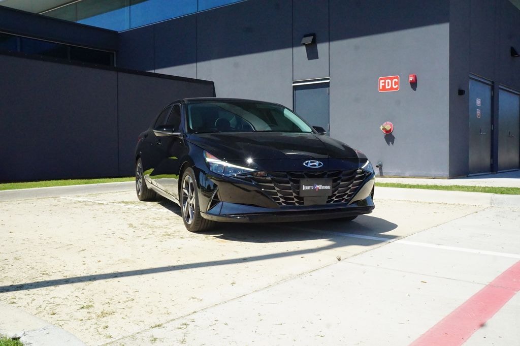 Certified 2023 Hyundai Elantra Limited Sedan