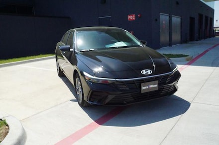 2025 Hyundai Elantra Hybrid Blue Sedan