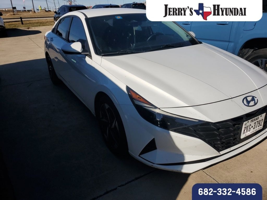 Used 2023 Hyundai Elantra SEL Sedan