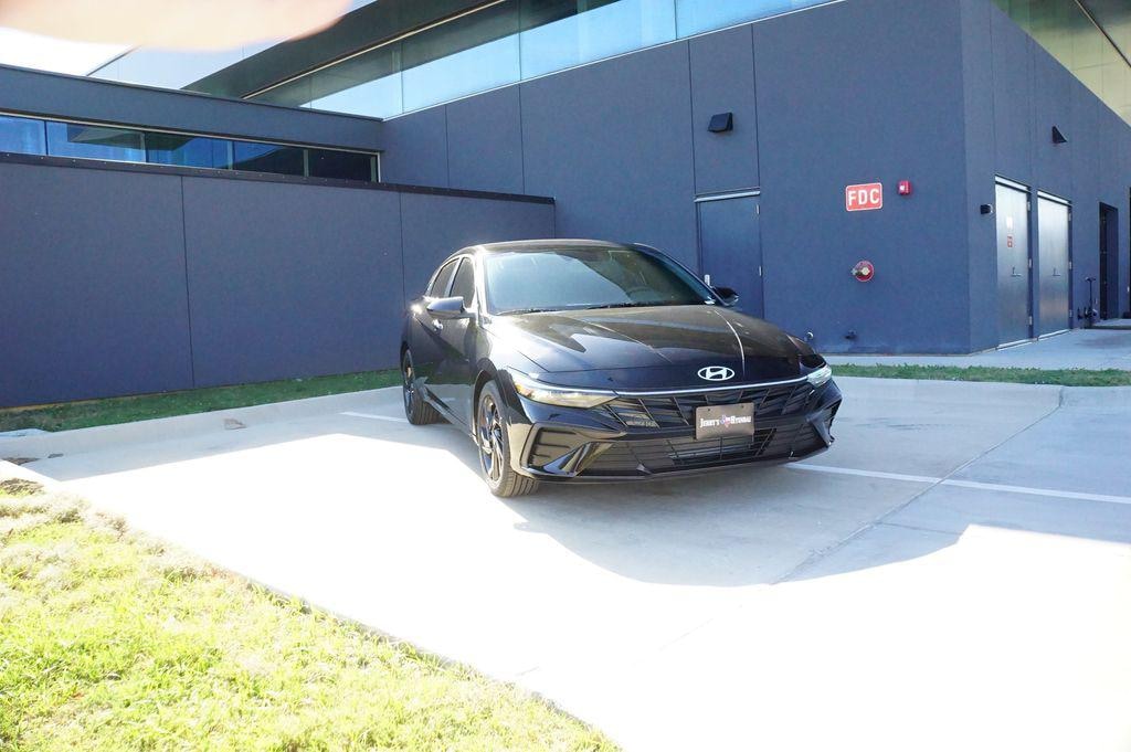 New 2026 Hyundai Elantra SEL Sport Sedan